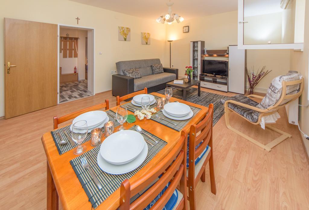 Tramonto Apartment *